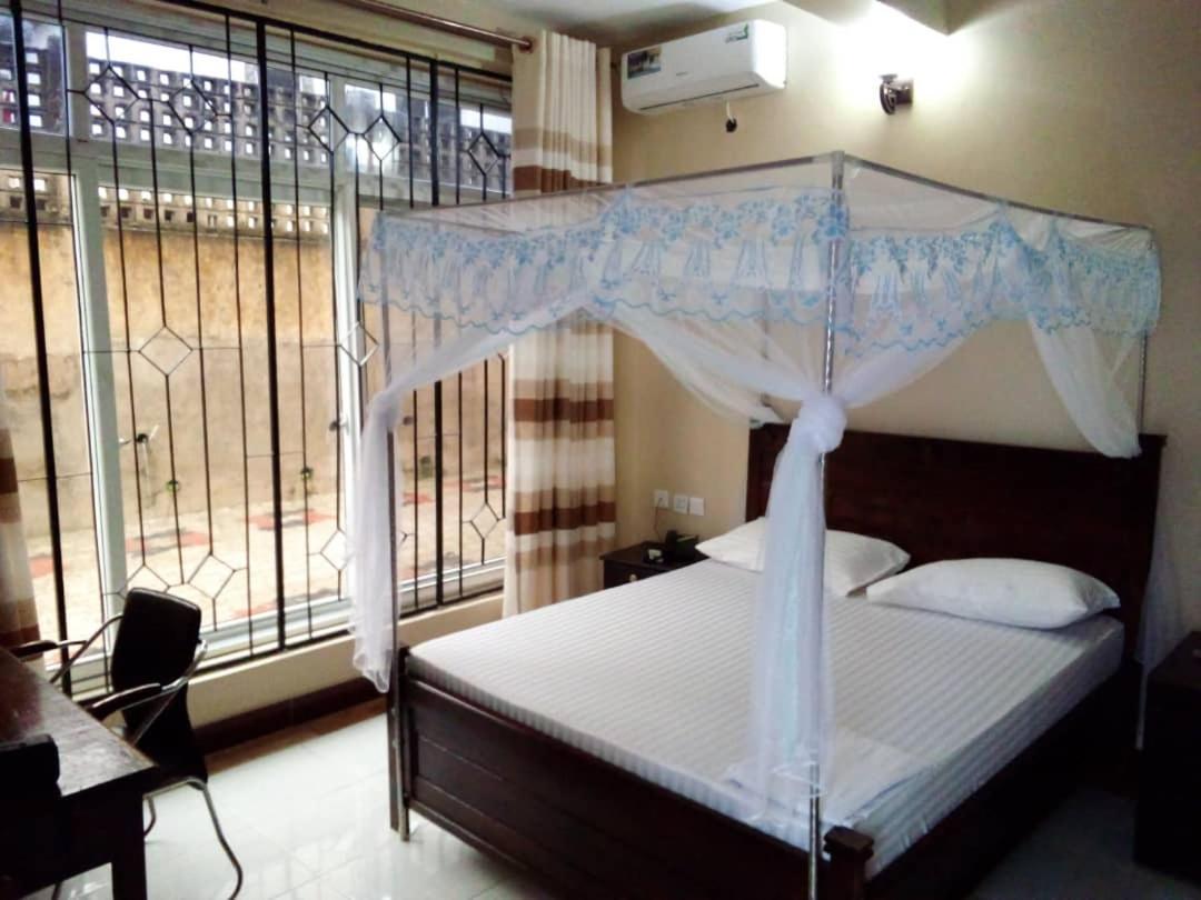 Moments Park Motel Darüsselam Dış mekan fotoğraf