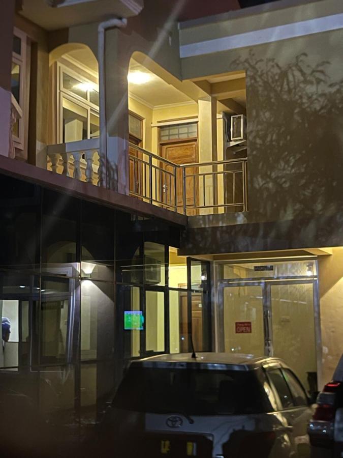 Moments Park Motel Darüsselam Dış mekan fotoğraf
